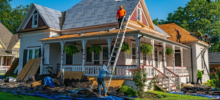 Historic home roof replacement in Weatherford, highlighting reasons people may choose to relocate to a no-income-tax state.